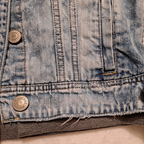 American Eagle Denim Button Front Jacket with Gray Sleeves Women's Size Medium - Picture 7 of 14